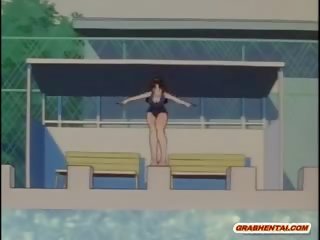 Zwempak hentai allhole geboord in de zwemmen zwembad