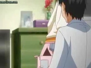 Anime isteri dengan besar payu dara menjilat
