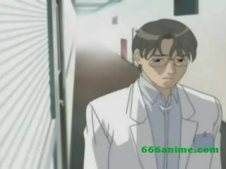 Uitstekend rondborstig anime scientist gaat wellustig en eikels patiënt