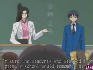 Hentai colegiais fica fodido em sala de aula