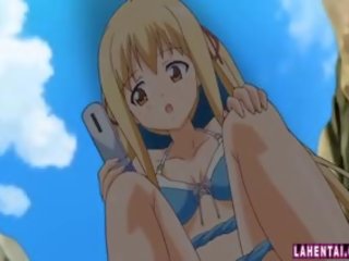 Blond hentaï nana suce et obtient baisée sur la plage